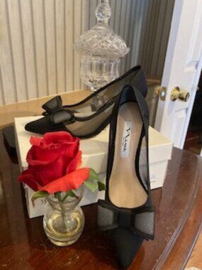 Nina size 6 dress shoe from Lord & Taylor before they closed.